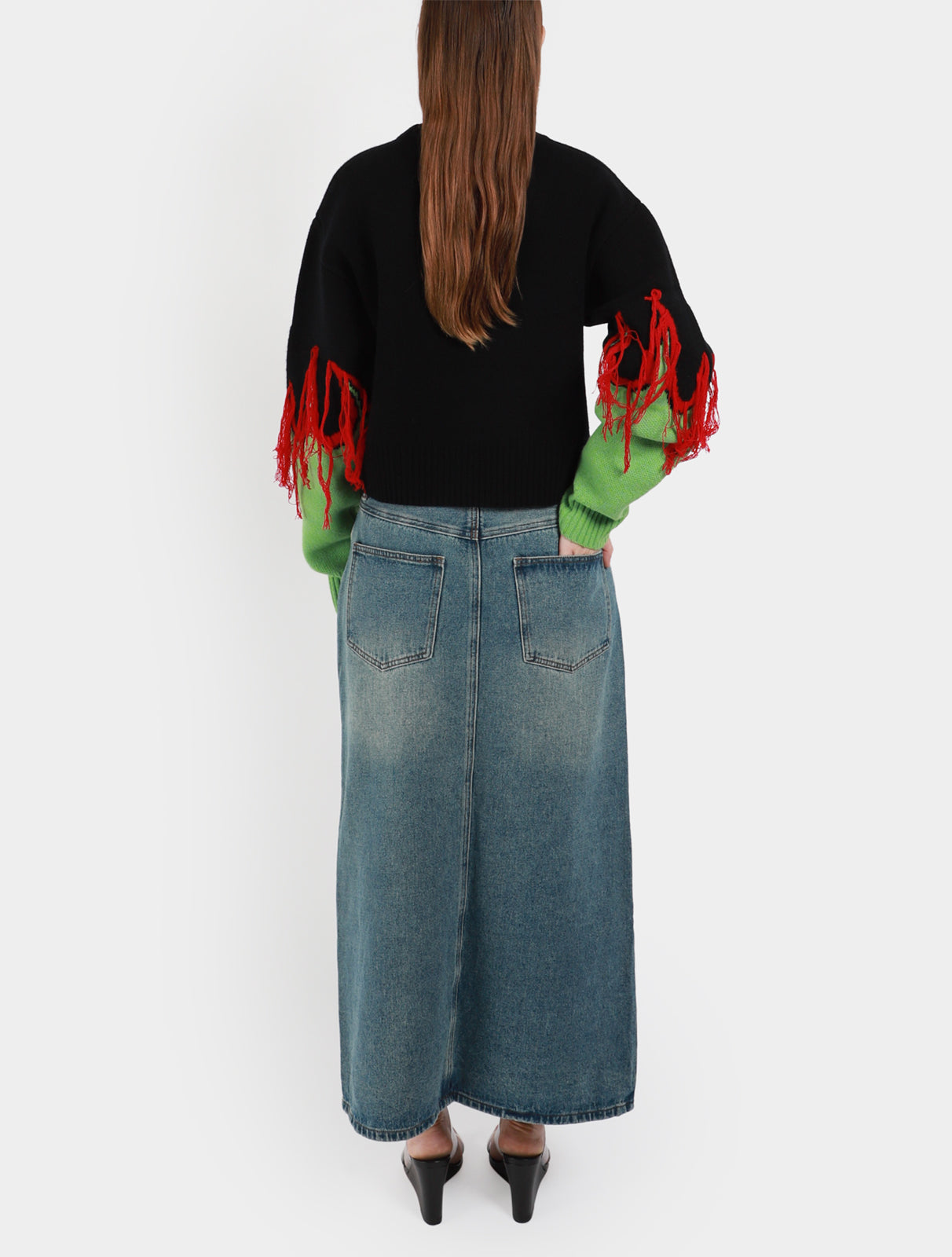 wynn-hamlyn-womens-flame-sweater-green-black_3