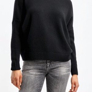 Sweater   in black